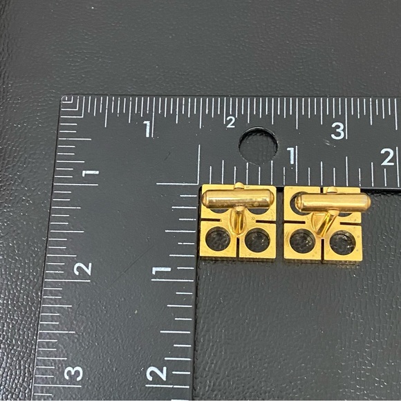 Vintage Unsigned Modernist Gold-tone Square with Holes Cufflinks - Picture 8 of 13